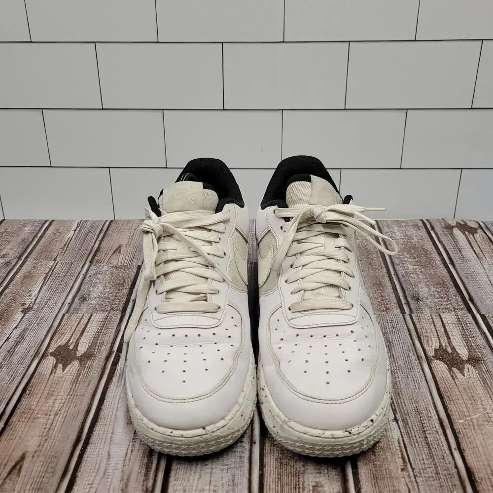 Nike White Cream Low-Top Athletic Sneakers